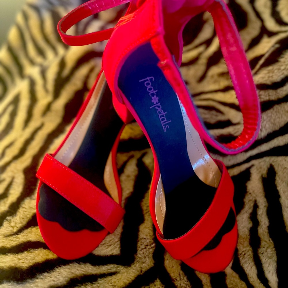 Red heels.. Top moda brand